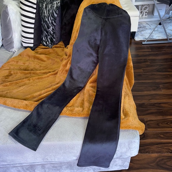 Alexander Wang Sculpted Fitted Velour Flare Leg Pant in Black - Picture 8 of 12